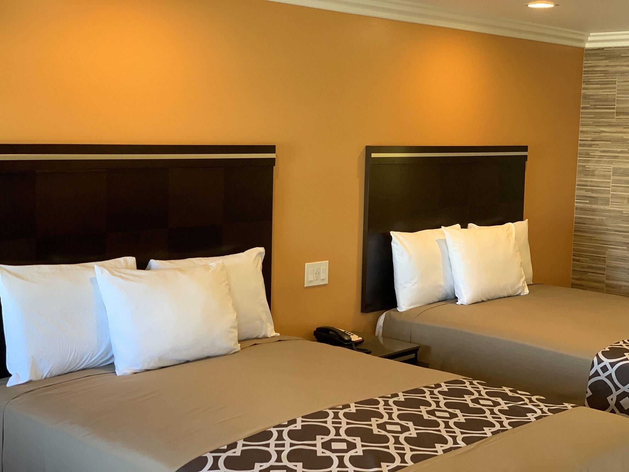 Ontario Inn & Suites มอนต์แคลร์ ภายนอก รูปภาพ